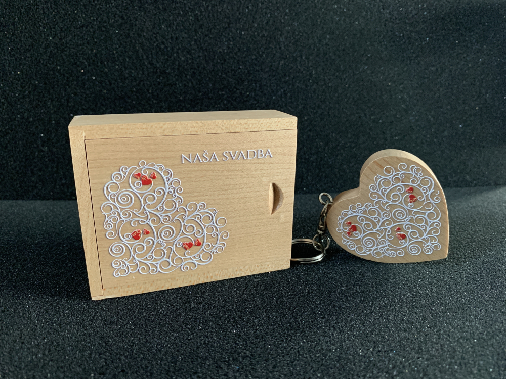 SET "Naša svadba" SRDCE ČIPKA 2: USB + krabička drevo